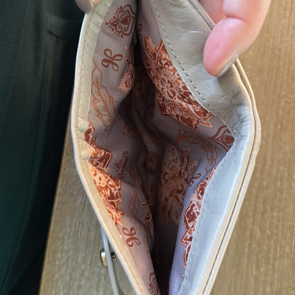Hobo Wallet - Picture 4 of 5